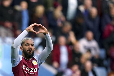 Fans cheer Brooks’ return in Bournemouth’s 3-0 loss at Villa